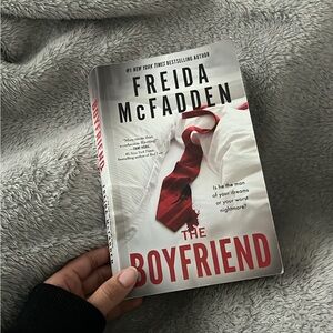The Boyfriend by Freida McFadden Book